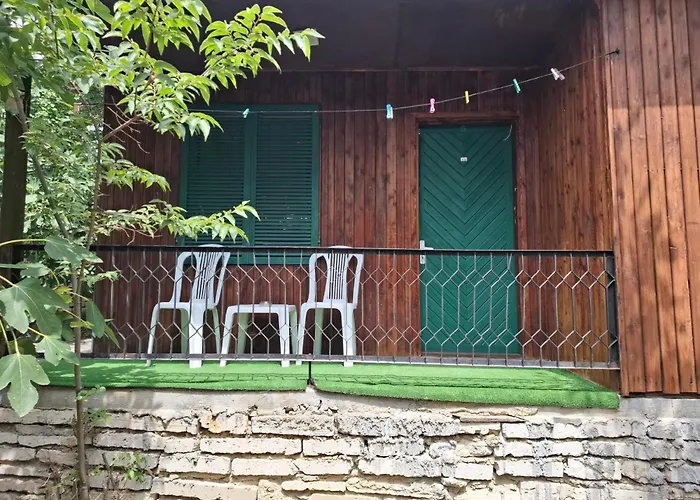 Bunaglows Panoramic Village Campsite *